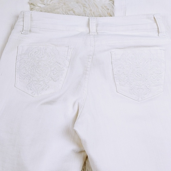 Cache embroidery jeans - Picture 4 of 8